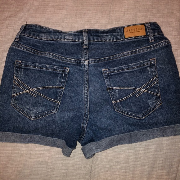 High-waisted Denim Shorts - Picture 4 of 4